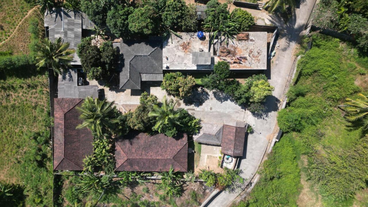 Qurnia Homestay Kuta  Luaran gambar