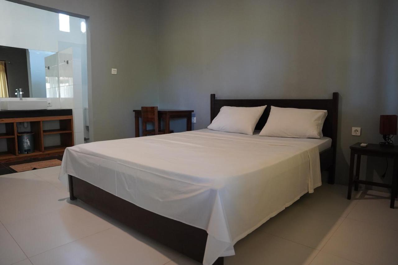 Qurnia Homestay Kuta  Luaran gambar