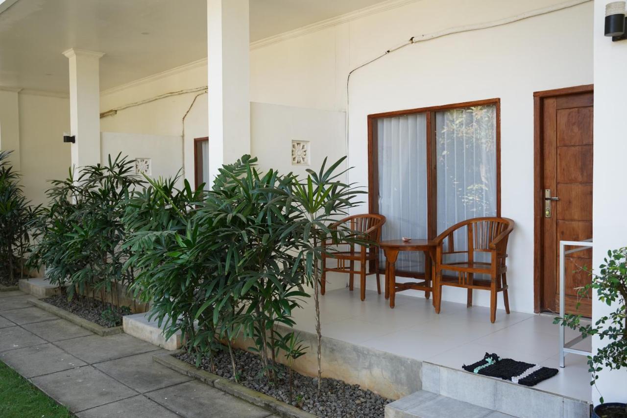 Qurnia Homestay Kuta  Luaran gambar