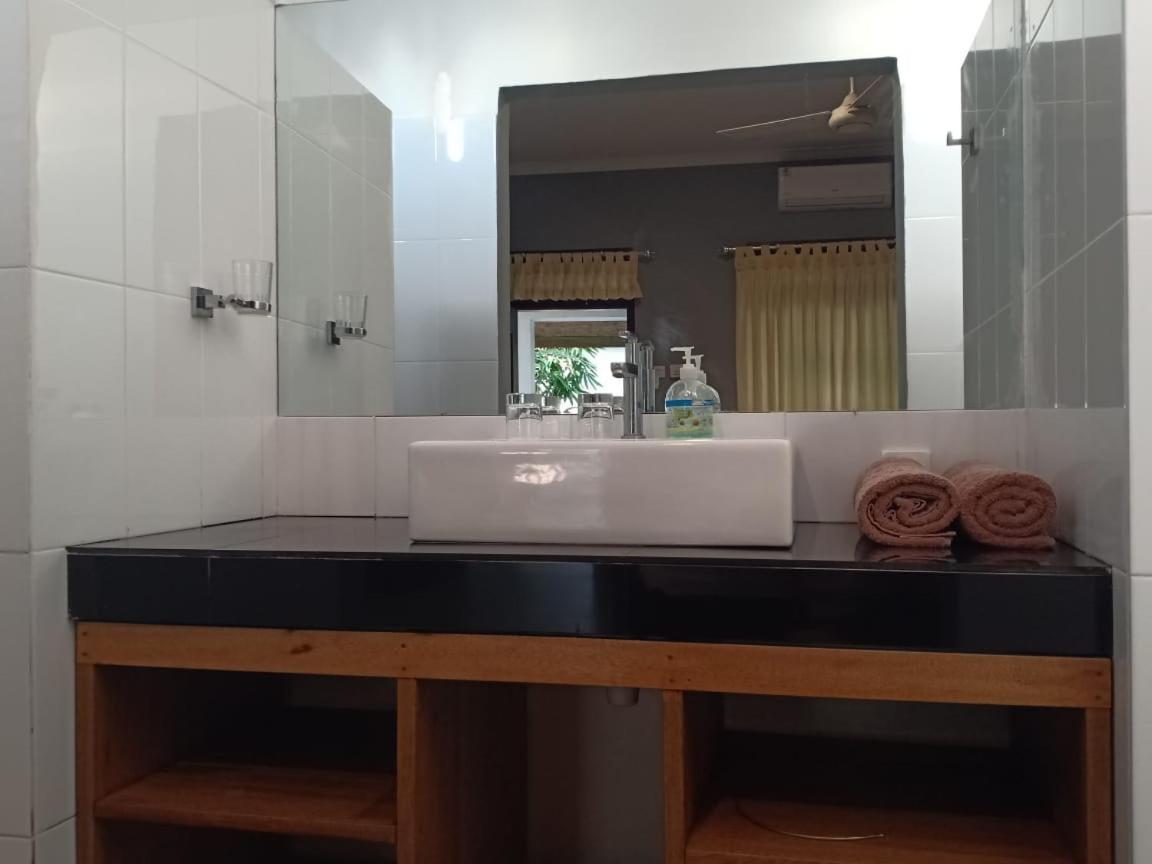 Qurnia Homestay Kuta  Bilik gambar